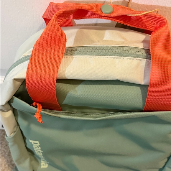 Patagonia Atom Tote Pack 20L - Picture 4 of 7